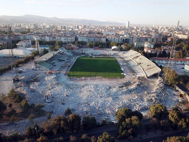 Konya’da eski stadyum Millet Bahçesine dönüşüyor