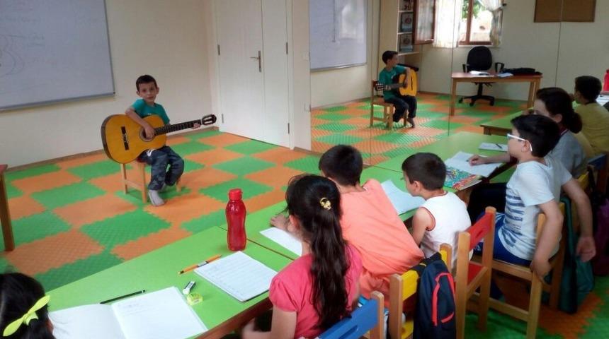 Saruhanlı’da çocukların eğitim yuvasında yeni dönem