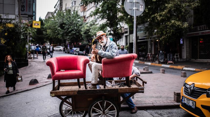 Hurdacı arabasında mini konser