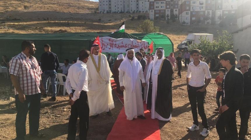 Suriyelilerden Türkiye’ye teşekkür yemeği