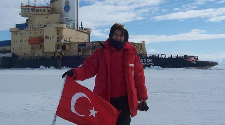 Kutuplarda T&uuml;rk bayrağını dalgalandıran kadın şimdi de iklimleri araştırıyor