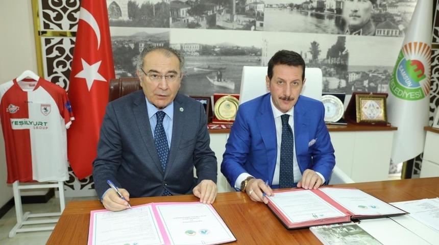 İlkadım Belediyesi ve &Uuml;sk&uuml;dar &Uuml;niversitesi&rsquo;nden işbirliği protokol&uuml;