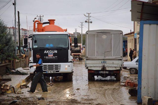 Kaynarca’da tüm ekipler sahada