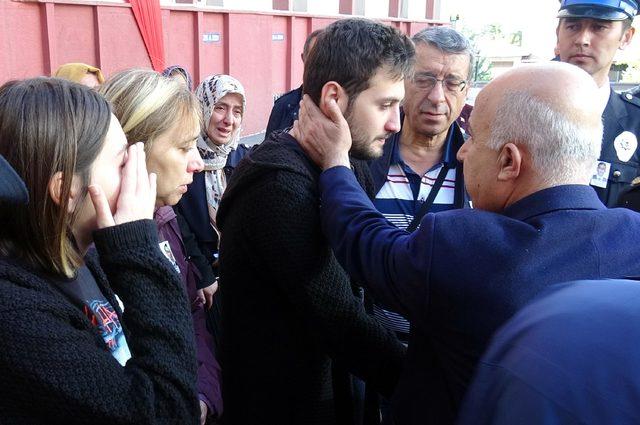 Görevi başında kalp krizi geçiren polis memuru yaşamını yitirdi (2)