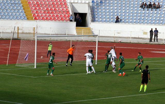 Bölgesel Amatör Lig: Isparta Davrazspor:1 - Konyaaltı Belediyespor:1