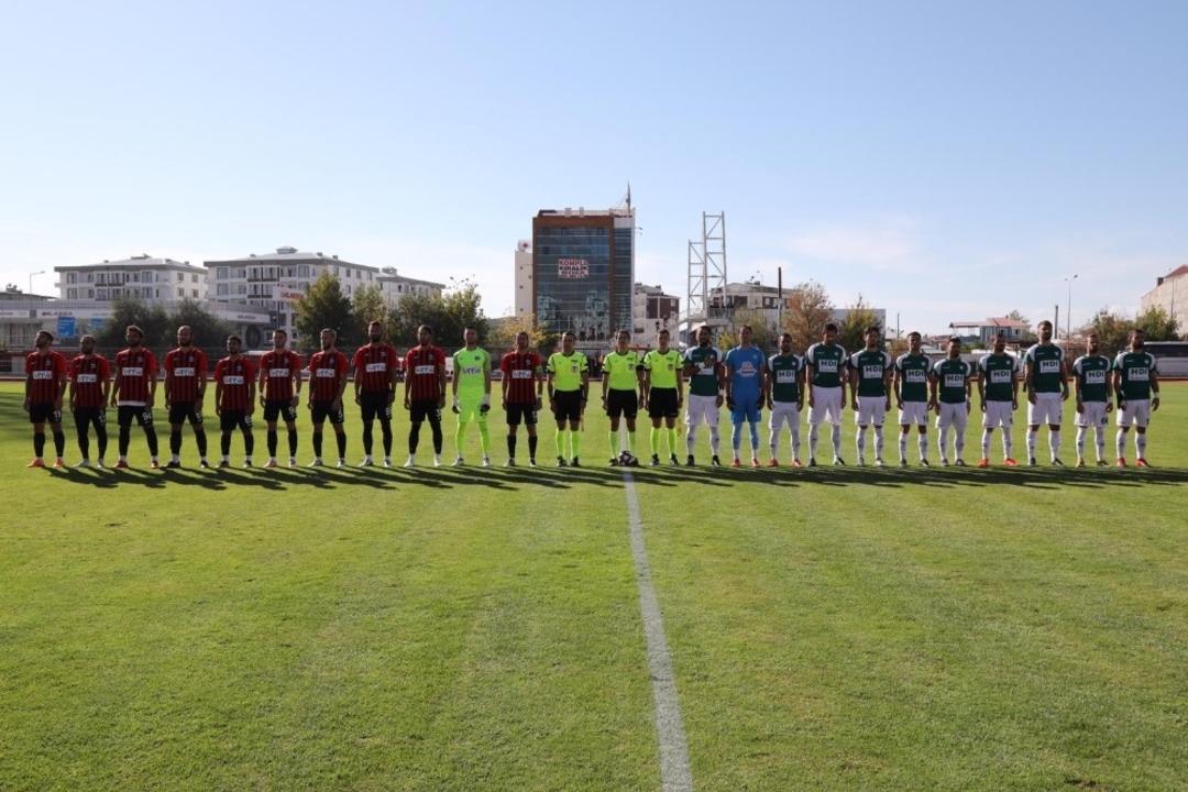 3. Lig: Van B&uuml;y&uuml;kşehir Belediyespor: 2 - Kırşehir Belediyespor: 2