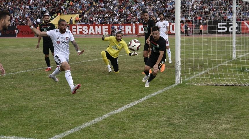 TFF 2. Lig, UTAŞ Uşakspor:0 - Amed Sportif Faaliyetler:0