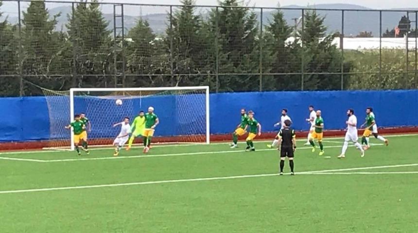 Salihli Belediyespor deplasmanda Altınova’yı rahat geçti