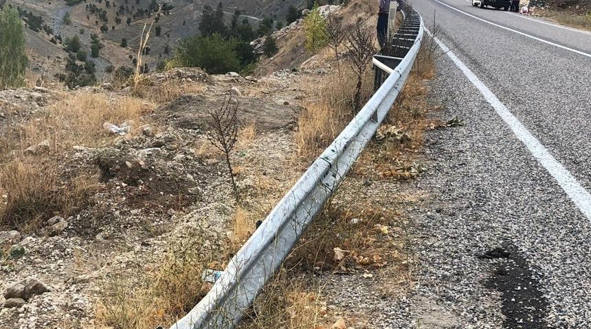 Otomobil u&ccedil;uruma yuvarlandı: 1 yaralı