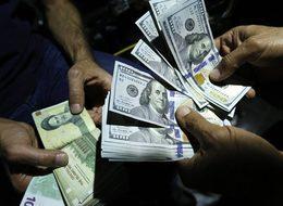 İran'da 'mali suçlar işleyen' üç kişiye idam cezası