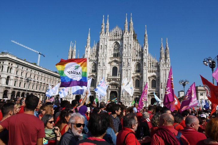 İtalya'da on binlerce kişiden ırkçılık protestosu  G2