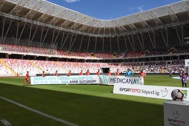 DG Sivasspor ve Medicana’dan anne sütü farkındalığı