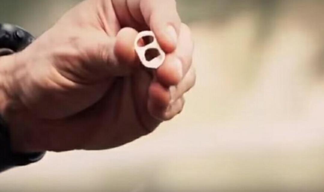 &Ccedil;&ouml;pe atmadı, saatlerce uğraştı! D&ouml;n&uuml;şt&uuml;ğ&uuml; şey inanılmaz