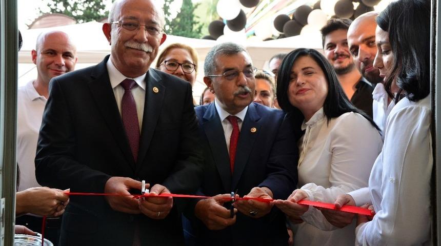 Kadın girişimci, "Erkeksen Gel" sloganı ile erkek giyim mağazası a&ccedil;tı