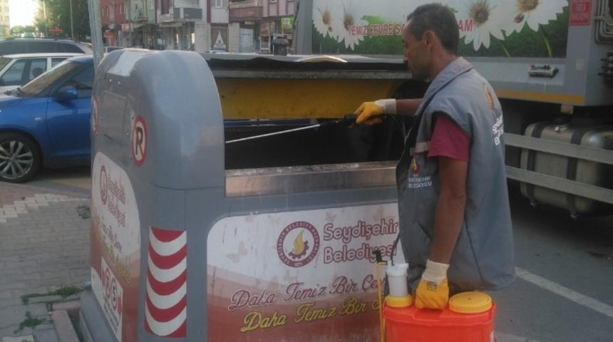 Seydişehir’de çöp konteynerleri dezenfekte ediliyor