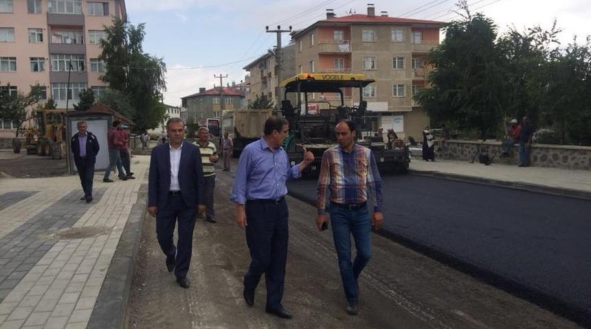 Paland&ouml;ken Belediyesi il&ccedil;eyi adım adım asfaltlıyor