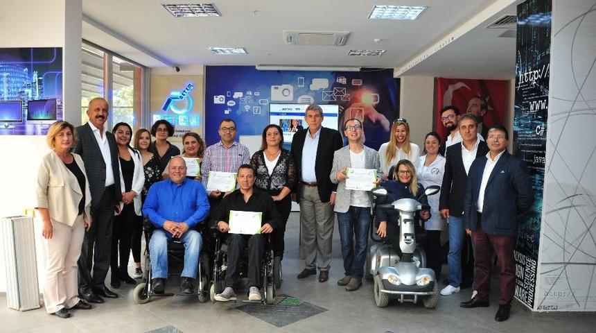 BETEM Bal&ccedil;ova&rsquo;da ilk mezunlarını verdi