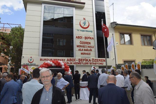 Ölüm yıl dönümünde adına sağlık merkezi yaptırıldı