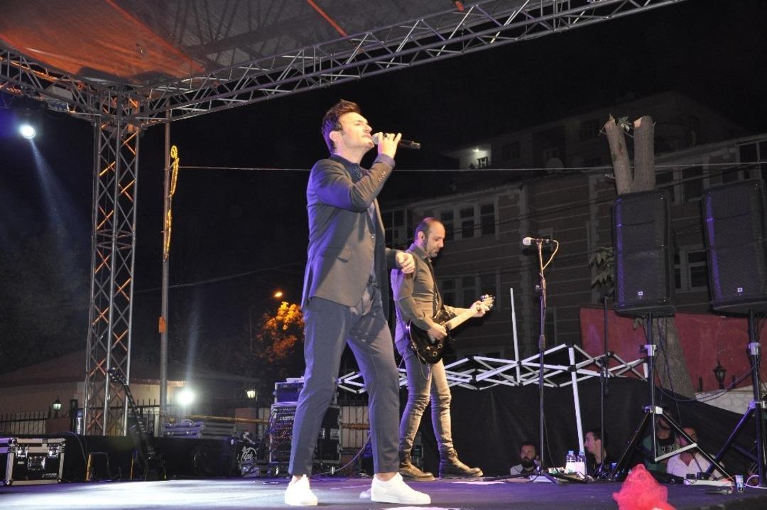 Bulanık&rsquo;ta Zakkum coşkusu