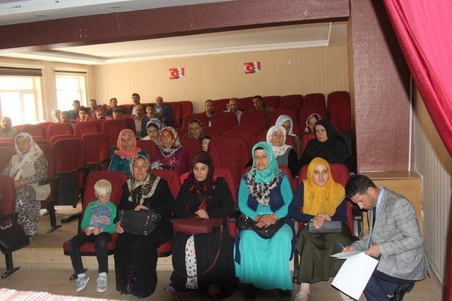 Başkale’de “Kadına Yönelik Şiddet” konulu seminer