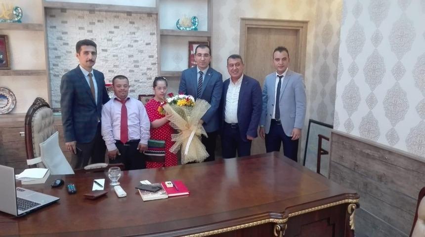 Kaymakam &Ouml;zdemir&rsquo;e &ouml;zel &ccedil;ocuklardan ziyaret