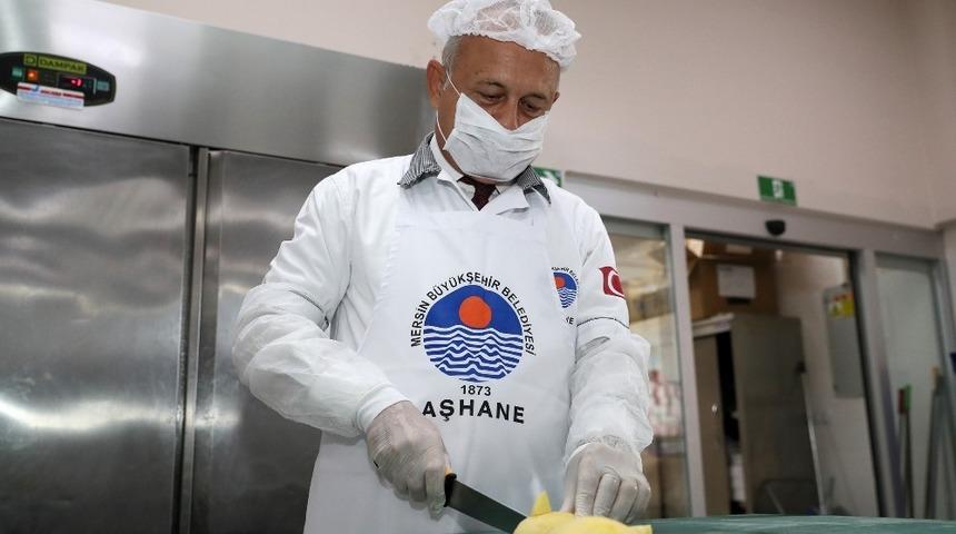 Empati G&uuml;nleri&rsquo;nde yemek pişirdi