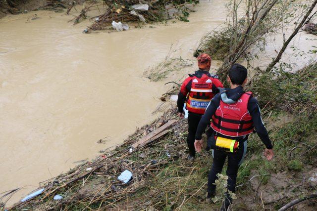 Kaynarca'da selin bilançosu ağır; 147 bina ve 56 araç zarar gördü, 2 okulda eğitime ara