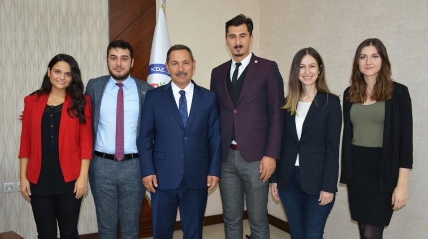 Uysal, Kdz. Ereğli hukuk&ccedil;ular derneğini y&ouml;netimini kabul etti