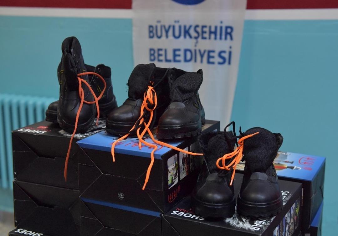 Ankara B&uuml;y&uuml;kşehir Belediyesi&rsquo;nden eğitime b&uuml;y&uuml;k destek