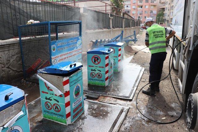 Siirt’te çöp konteynırları dezenfekte ediliyor