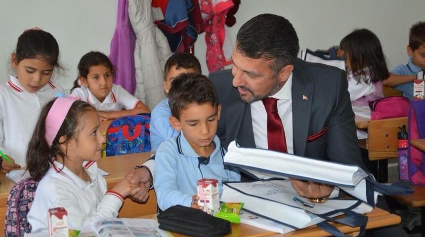 Başkan Y&uuml;z&uuml;g&uuml;ll&uuml; okul ziyaretlerine devam ediyor