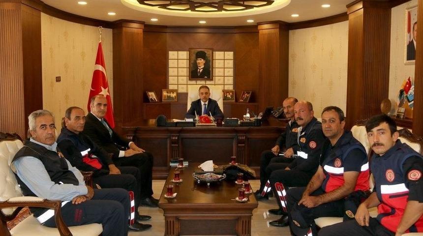 İtfaiye personelinden Vali Toprak&rsquo;a ziyaret