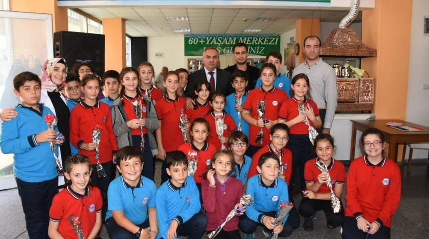 Yaşam merkezi iki nesile ev sahipliği yaptı