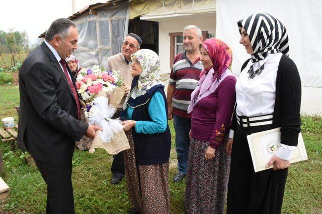 Başkan Dursun Ay “Yaşlılarımız başımızın tacıdır”