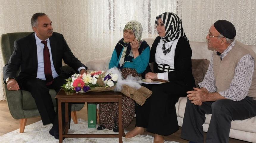 Başkan Dursun Ay “Yaşlılarımız başımızın tacıdır”