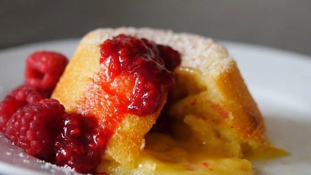 Beyaz Çikolatalı Lav Kek