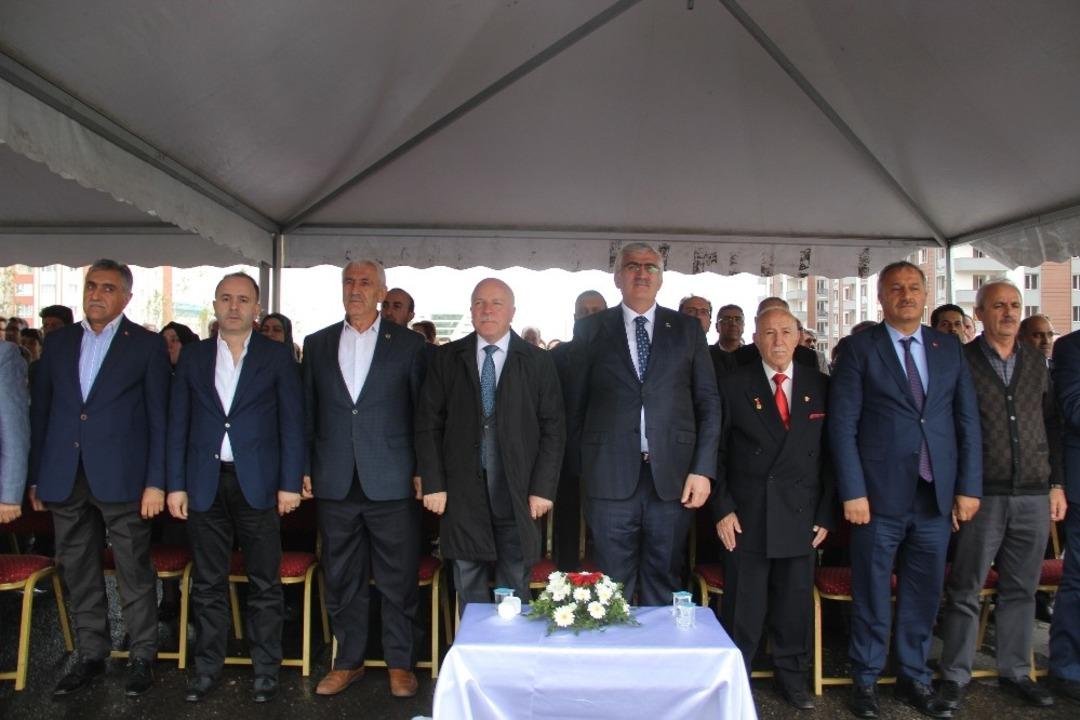 Yal&ccedil;ın &Ouml;zyapar Parkı t&ouml;renle a&ccedil;ıldı