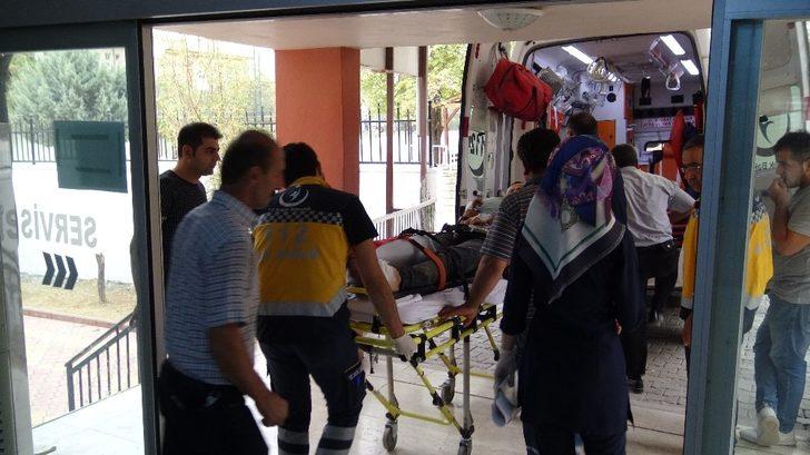 Gercüş’te hastane duvar çöktü: 1 işçi yaralandı G3