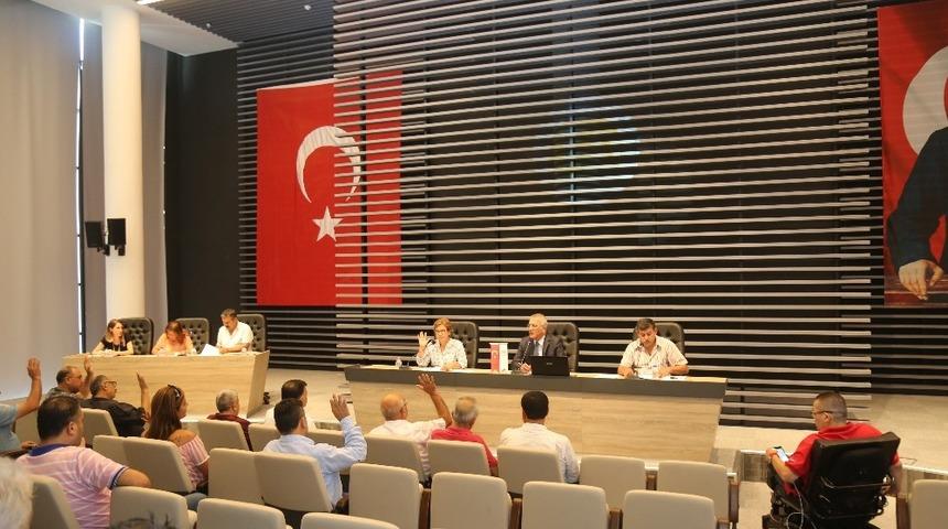 Mezitli Belediye Meclisi, yeni binada ilk toplantısını yaptı