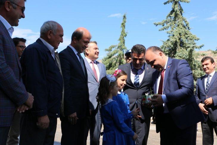 Vali Günaydın’dan karış karış Senirkent gezisi G3