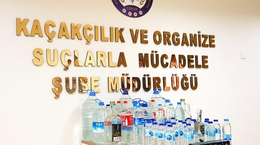 Ka&ccedil;ak i&ccedil;kileri yabancı bandrolle piyasa s&uuml;ren şahıs yakalandı