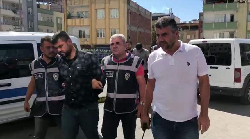 Petrol istasyonunu soyan gasp&ccedil;ılar, ara&ccedil;larına modifiye yaptırırken yakalandı