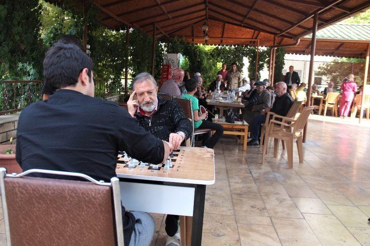 Elazığ’da çocuklar, yaşlılarla bir araya geldi G2