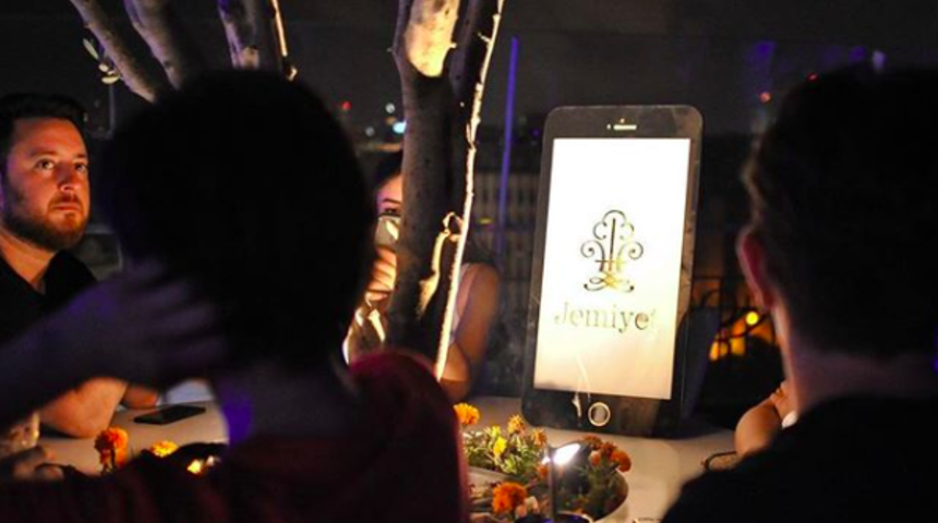 Bu akşam nereye &ccedil;ıksam derdine son!