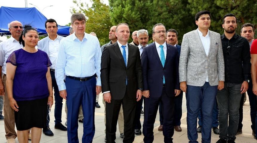 A&Uuml;&rsquo;de Kitap G&uuml;nleri Başladı