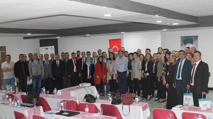 Yetişkinler i&ccedil;in hayatboyu &ouml;ğrenme programı d&uuml;zenlendi