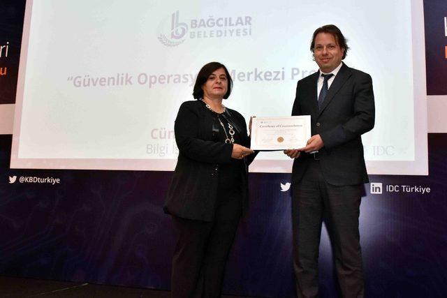 IDC Türkiye Kamu Teknolojileri Zirvesi’nden Bağcılar Belediyesi’ne çifte ödül