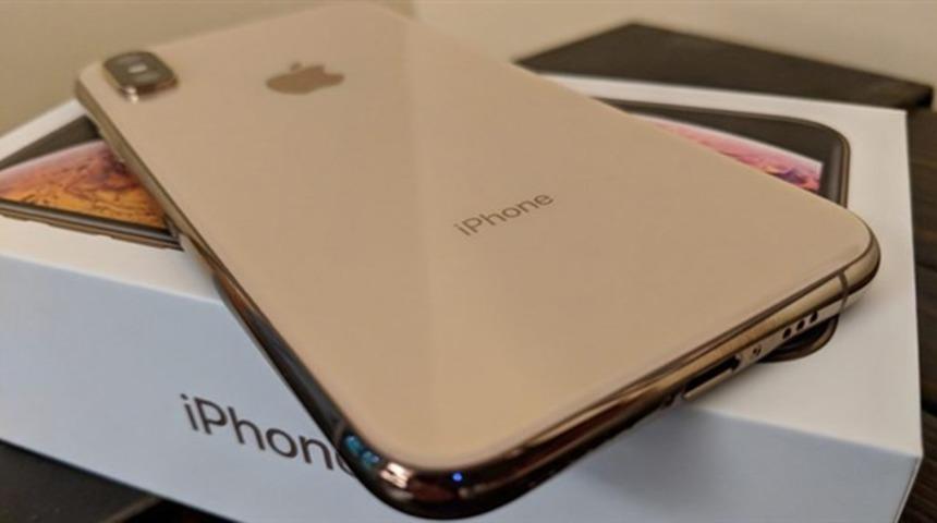 iPhone Xs satın alanlar şikayetçi! Şarj sorunu can sıkıyor...