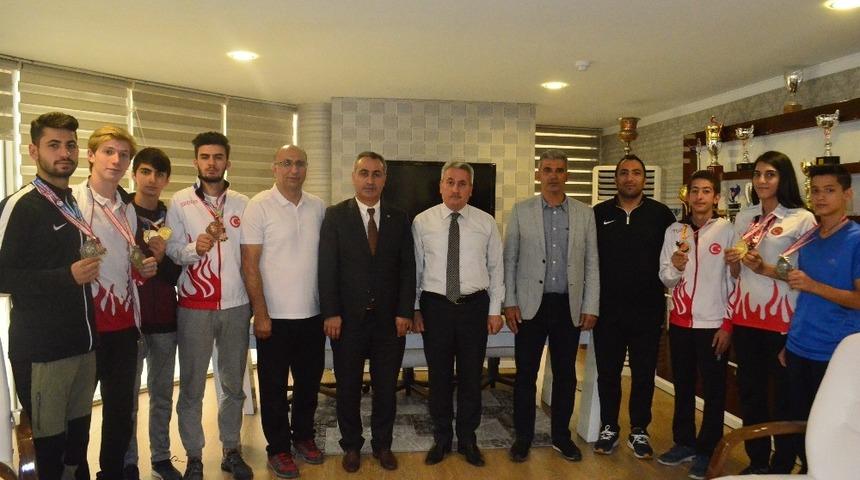 Dadaşların taekwondo gururu