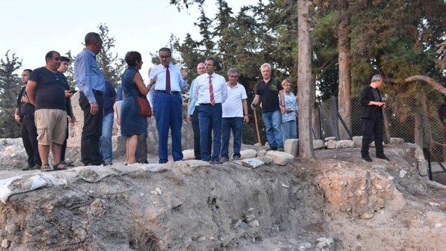 Vali Su, tarihi yerlerde incelemelerde bulundu